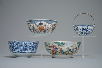 Four Chinese blue and white, famille rose and Imari-style bowls, Kangxi, Qianlong and 19th C.