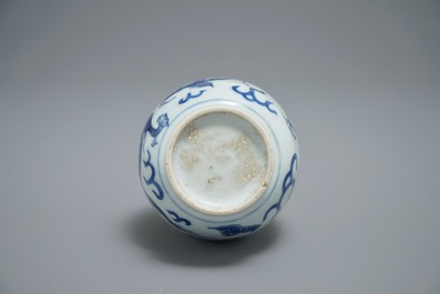Een Chinese blauwwitte vaas met draken, Transitie periode
