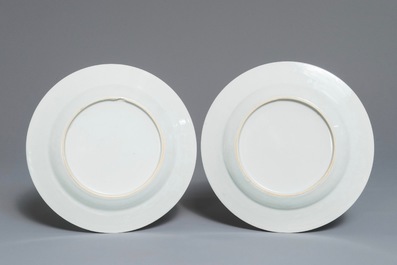 A pair of fine Chinese famille rose rooster plates, Yongzheng