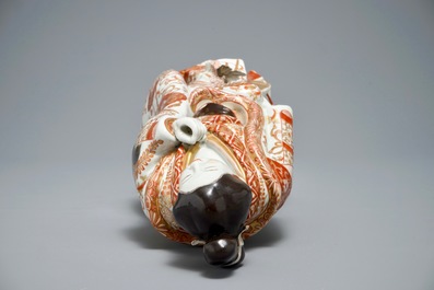 Een Japanse Imari figuur van een Bijin, Edo, 17/18e eeuw