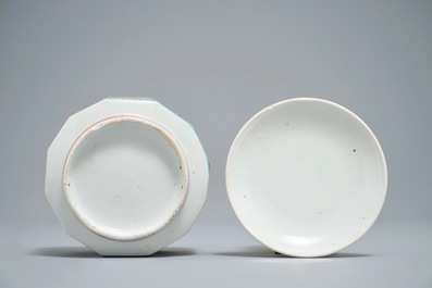 Een Japanse Kakiemon suikerpot met deksel, Edo, 17/18e eeuw