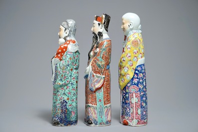 Een set van drie Chinese famille rose onsterfelijken, 19/20e