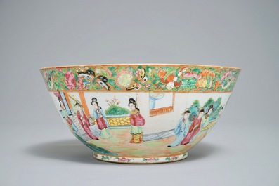 A large Chinese Canton famille rose bowl, 19th C.