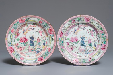 Deux paires d'assiettes en porcelaine de Chine famille rose et verte, Yongzheng/Qianlong