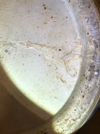 A Chinese blue and white fish bowl with design of prunus on cracked ice, 19th C.