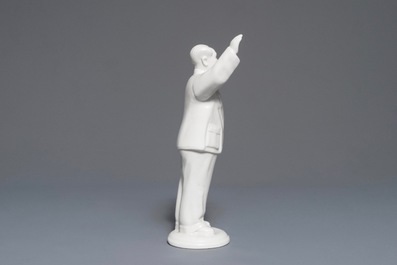 A tall Chinese figure of Mao Zedong waving, 2nd half 20th C.