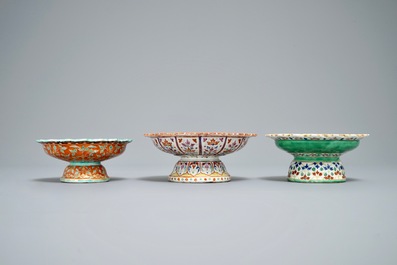 Three Chinese Bencharong-style footed bowls for the Thai market, 19th C.