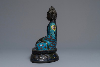 Un mod&egrave;le de Bouddha en &eacute;maux cloisonn&eacute;s, Chine, 19&egrave;me