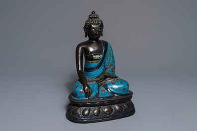 Un mod&egrave;le de Bouddha en &eacute;maux cloisonn&eacute;s, Chine, 19&egrave;me