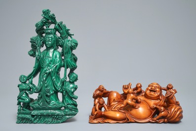 Two carved malachite and wood groups with Buddha and Guanyin with children, 19th C.