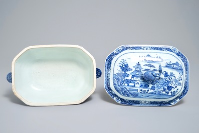 A Chinese blue and white tureen and cover on stand, Qianlong