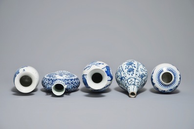 Five various Chinese blue and white vases, Wanli and 19/20th C.