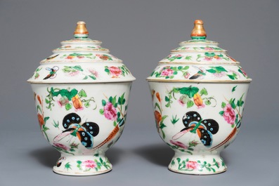 A pair of Chinese Canton famille rose covered bowls, 19th C.