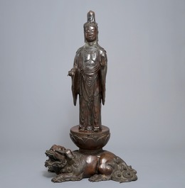 Un grand groupe de Kannon sur Shi-shi en bronze, Meiji, 19&egrave;me