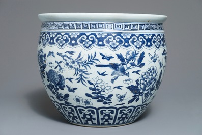 A Chinese blue and white dish and a fish bowl with floral design, Kangxi and 19th C.