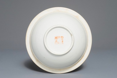 Een Chinese qianjiang cai dekselkom, 19/20e eeuw