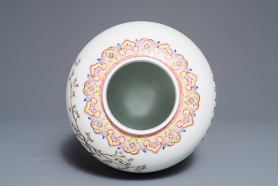 A Chinese famille rose covered jar and vase with fine figural design, Qianlong marks, Republic, 20th C.