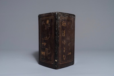 Un autel d'offerande en laque et bois dor&eacute; pour le march&eacute; Peranakan ou Straits, Chine, 19&egrave;me