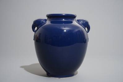 A Chinese monochrome blue vase with bird's head-shaped handles, Yongzheng mark, 18/19th C.