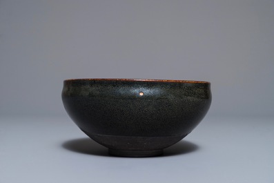 A Chinese Cizhou oil spot glazed bowl, Jin/Yuan style, 19/20th C.