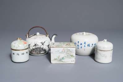 Un lot vari&eacute; en porcelaine de Chine famille rose et qianjiang cai, 19&egrave;me