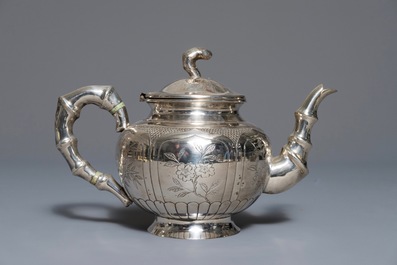 A Chinese silver-plated tea service on tray, Republic, 1st half 20th C.