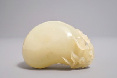 A Chinese jade calligraphy water jar with spoon, 19/20th century