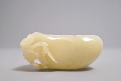 A Chinese jade calligraphy water jar with spoon, 19/20th century