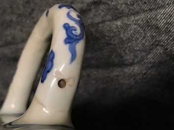 A Chinese blue and white tankard, Transitional period