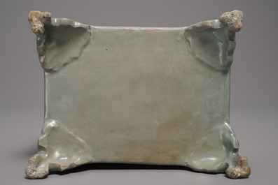 A Chinese celadon jardini&egrave;re and a Korean dragon-handle cup, 19th C.