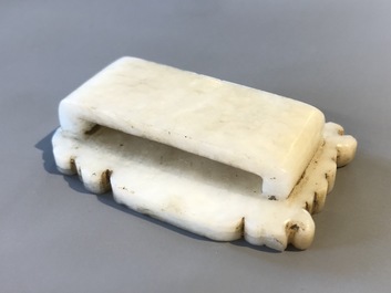 Nine various Chinese jade carvings, 20th C.