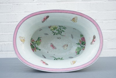 A rare Chinese famille rose 'Pronk'-style wine cooler, Qianlong, ca. 1740