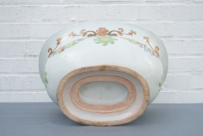 A rare Chinese famille rose 'Pronk'-style wine cooler, Qianlong, ca. 1740