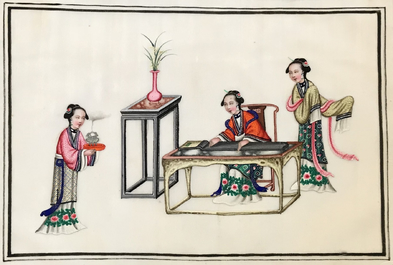 Une vitrine d'applique en bois, deux albums de peintures et un portrait sur papier de riz, 19/20&egrave;me