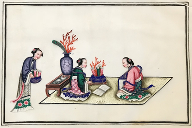 Une vitrine d'applique en bois, deux albums de peintures et un portrait sur papier de riz, 19/20&egrave;me