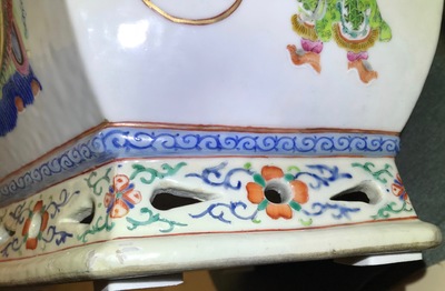 A Chinese famille rose Wu Shuang Pu jardini&egrave;re on stand, 19th C.