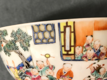Un bol et une coupe en porcelaine de Chine famille rose, 19/20&egrave;me