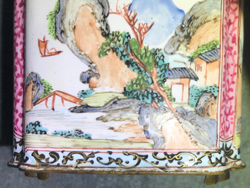 Une bo&icirc;te &agrave; th&eacute; et son couvercle en &eacute;maux de Canton, Qing