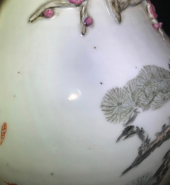 Een fijne Chinese qianjiang cai vaas, 19/20e eeuw