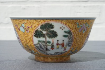 A Chinese famille rose bowl with figural medallions, Qianlong mark, 20th C.