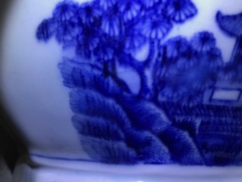 A Chinese blue and white tureen and cover on stand, Qianlong
