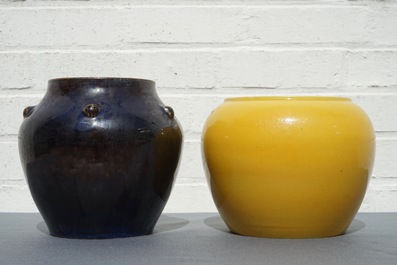 Two Chinese monochrome eggplant- and yellow-glazed jars, 19/20th C