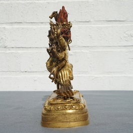 Une figure de Yamantaka en bronze dor&eacute;, Sino-Tibet ou N&eacute;pal, 19/20&egrave;me