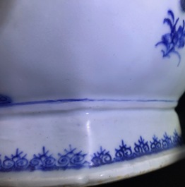 A Chinese blue and white tureen and cover on stand, Qianlong