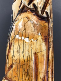 Five various Chinese carved ivory figures, 19/20th C.