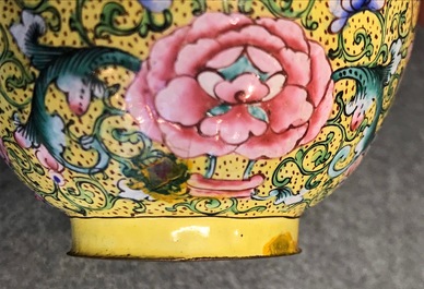 Six Chinese Canton enamel yellow-ground tea bowls, 18/19th C.