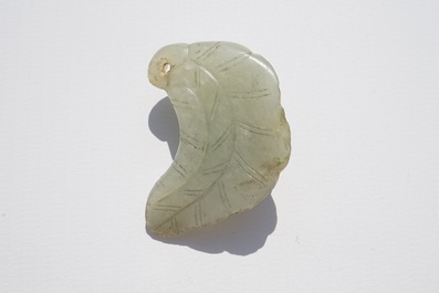 Nine various Chinese jade carvings, 20th C.