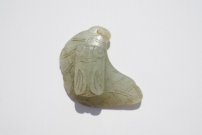 Nine various Chinese jade carvings, 20th C.