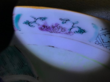 A pair of Chinese famille rose plates with deers, Yongzheng/Qianlong