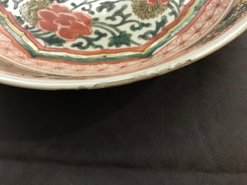 A Chinese wucai dish with floral design, Kangxi